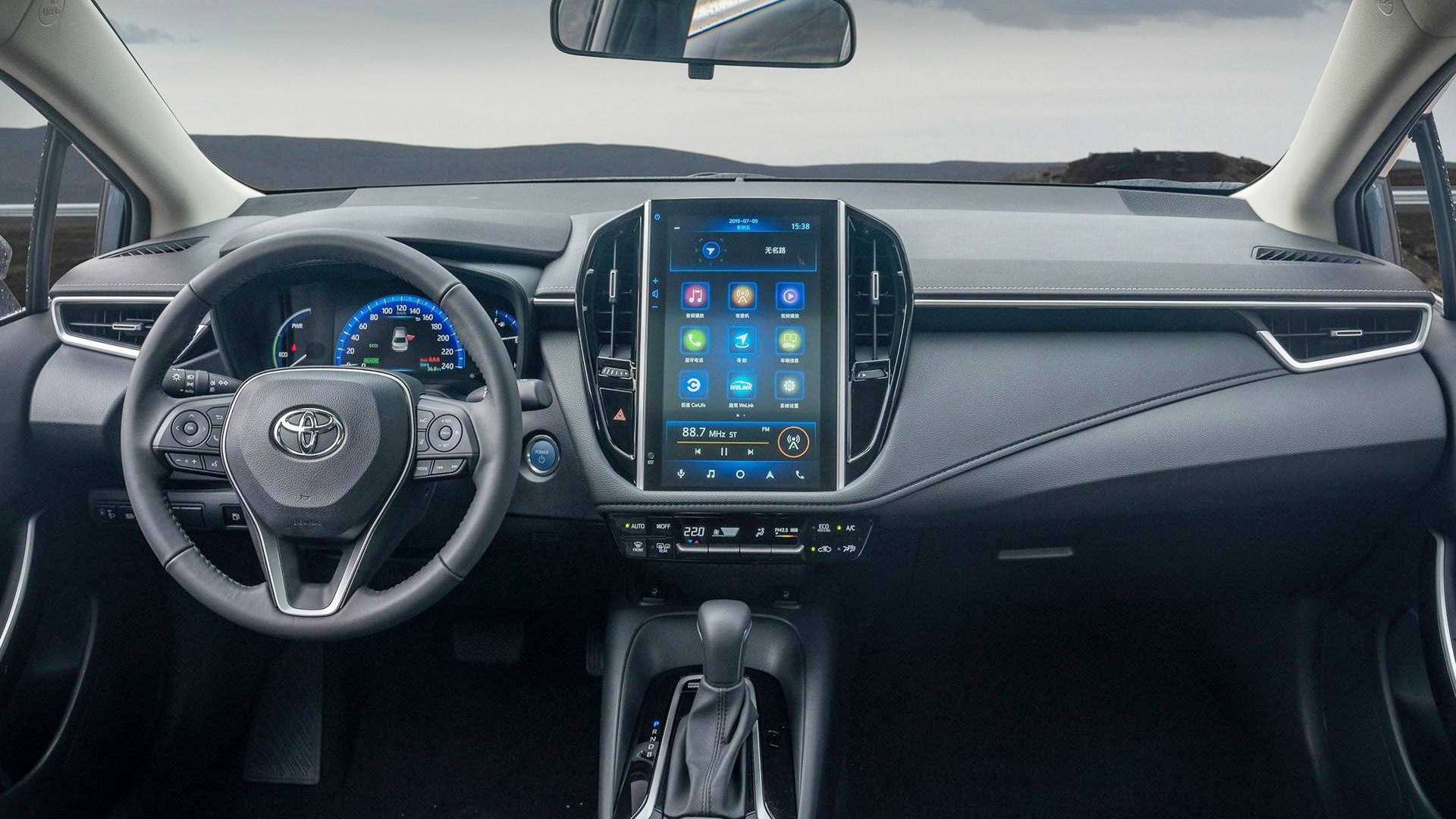 15万买混动,该选丰田卡罗拉还是本田凌派?