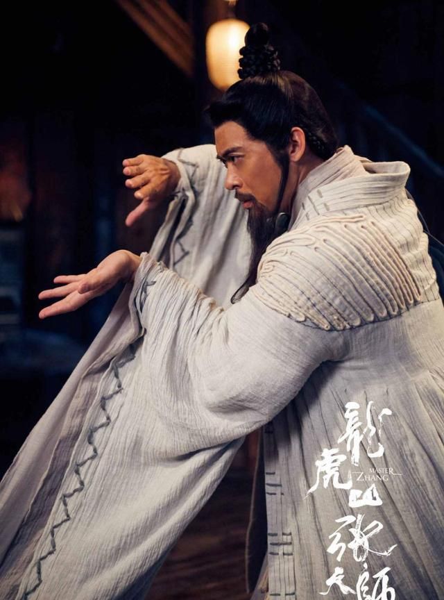 冲着“力王”来看天师，樊少皇果然没让人失望，打戏燃到爆