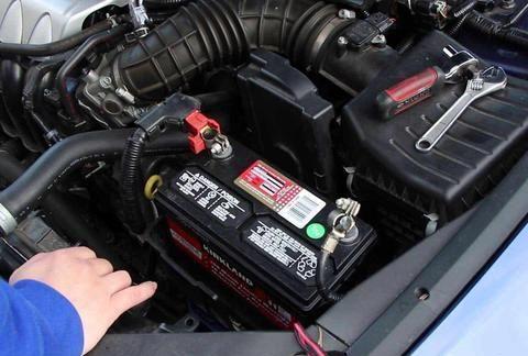 一辆汽车停放多少天，蓄电池会完全亏电？