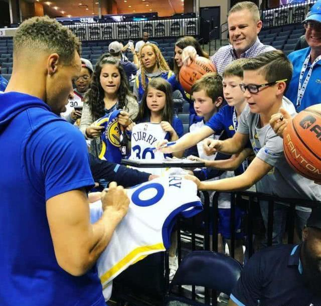 21世纪百大运动员:中国1人上榜,篮球11人,