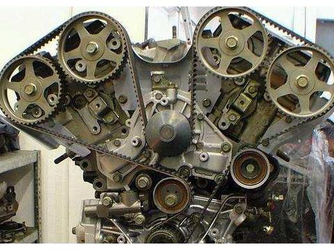 直接影响发动机的零件，90％的司机都忽略了，新手都不知道叫啥