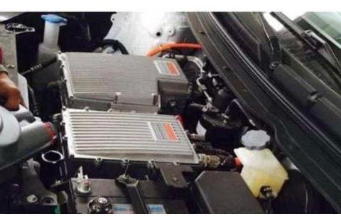 插电混动和纯电动汽车哪个保养成本低？