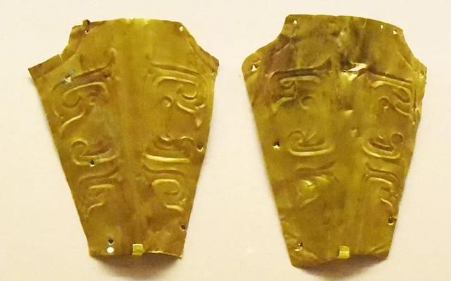 金钩矅银饰:六行-孙振华分享国博丝路孔道特展青铜文明之二