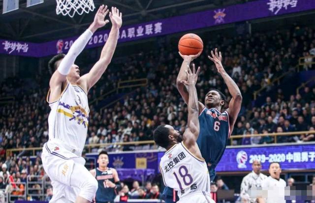 广东最大劲敌抵达东莞!五大悍将蓄势待发,马布里目标双杀杜锋?