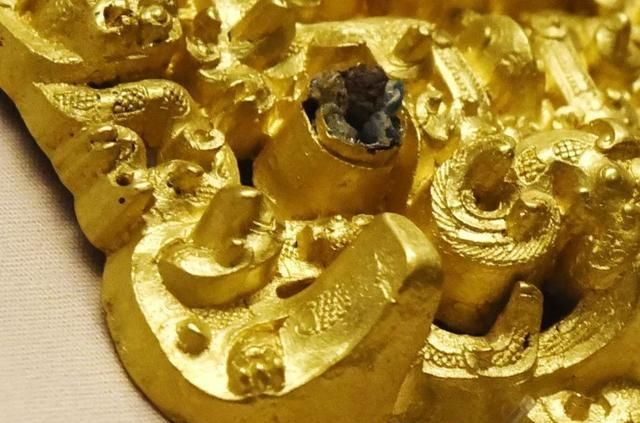 金钩矅银饰:六行-孙振华分享国博丝路孔道特展青铜文明之二