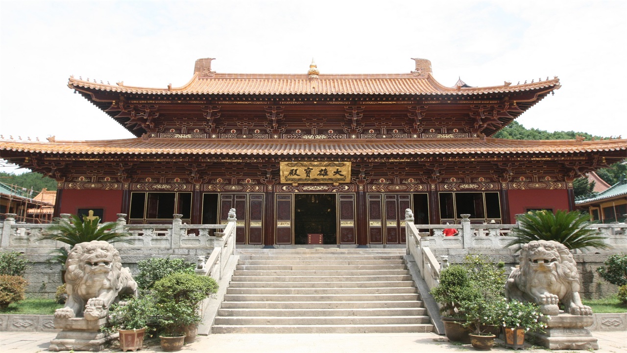 提供斋饭且门票免费的寺庙有着全球最高的阿弥陀佛像位于江西