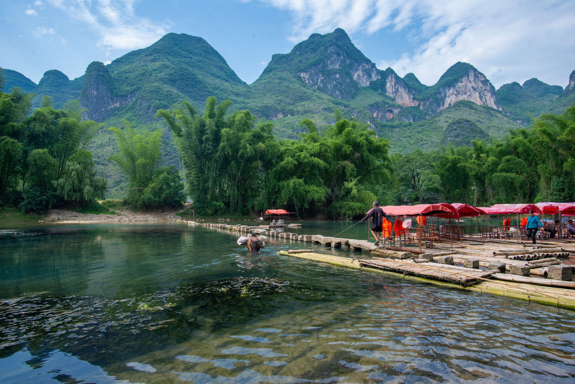 贵州省级旅游景点，风景媲美法国伏克留兹泉，竟然不要门票