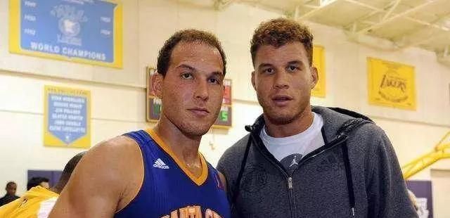 NBA的兄弟兵!字母哥兄弟同队竞技,为什么哥哥成果总比弟弟高?