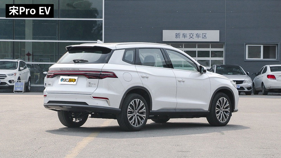 子弹说车丨18万纯电SUV选自主还是合资？宋Pro EV对比领界EV