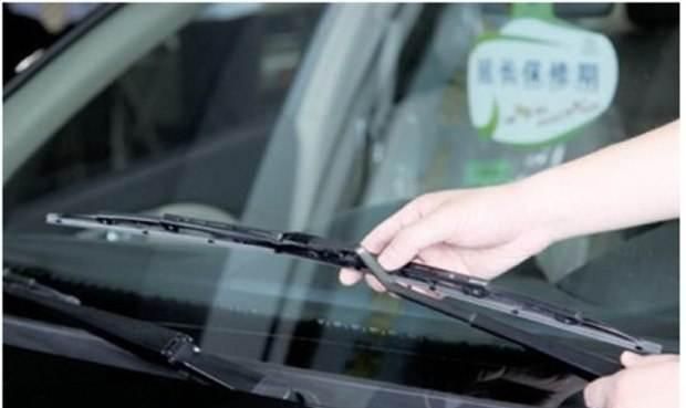 你造吗?雨刷器原来还有3个“隐藏功能”,用好了贼安全!快来学