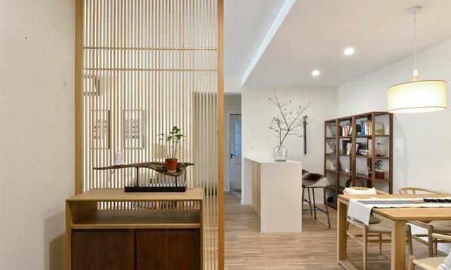 见过最美的中式,客厅坚持做个小抬高,餐厅一分为二多间房