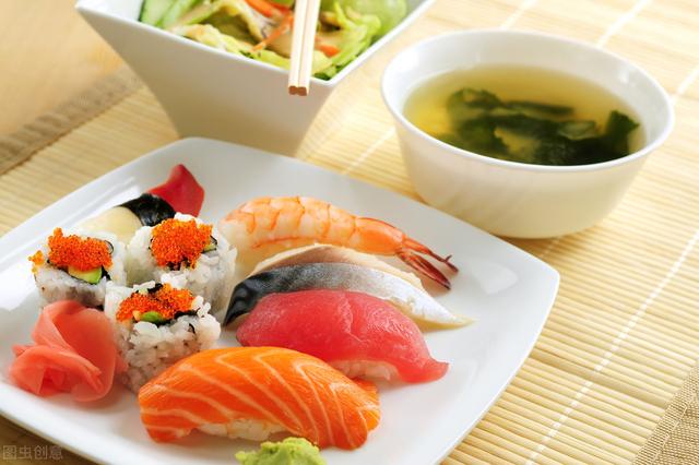 各国的代表菜：日本是寿司，法国是鹅肝，中国的独一无二，厉害了