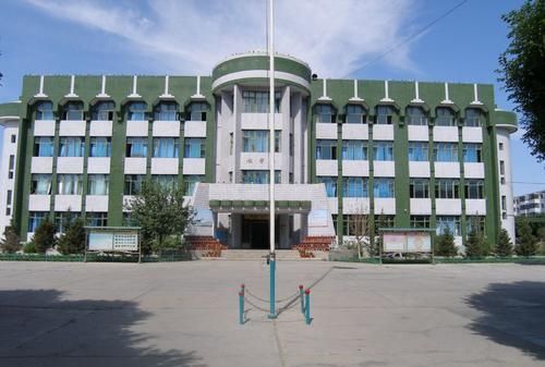 阿勒泰地区第一学府,阿勒泰职业技术学院,谁与争锋!
