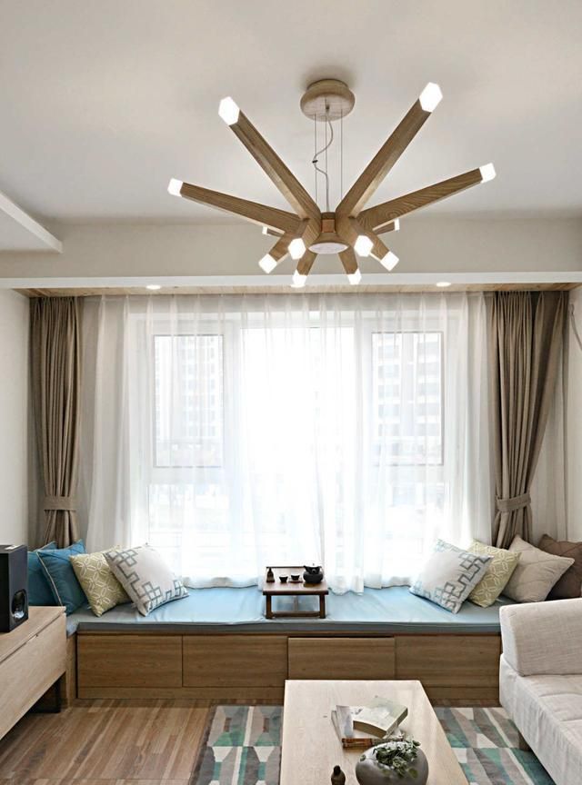 见过最美的中式,客厅坚持做个小抬高,餐厅一分为二多间房