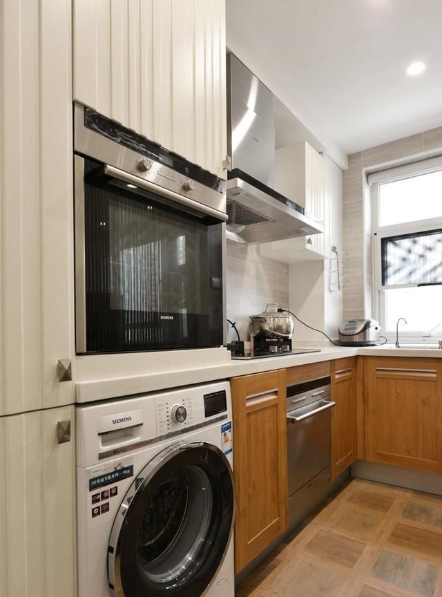 见过最美的中式,客厅坚持做个小抬高,餐厅一分为二多间房