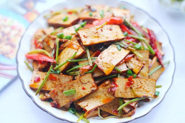 钙含量是豆浆30倍的豆制品,只需要3块钱,下酒菜小零食全都有