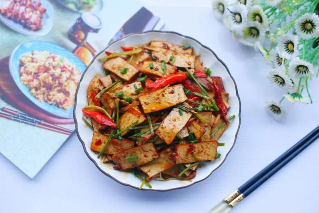 钙含量是豆浆30倍的豆制品,只需要3块钱,下酒菜小零食全都有