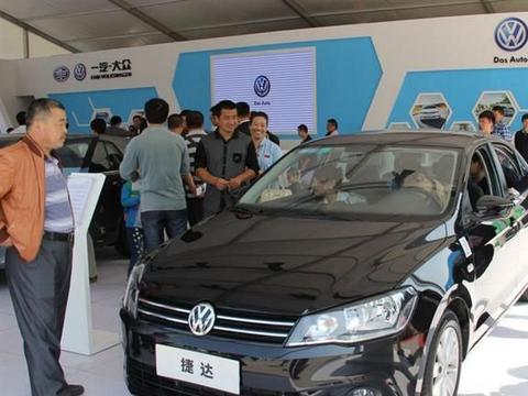 什么时候买车最省钱？4S店销售：3个买车“黄金时间”，赔钱都卖