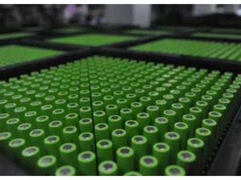 国产超级电动车有望诞生，续航超800公里，电池是关键