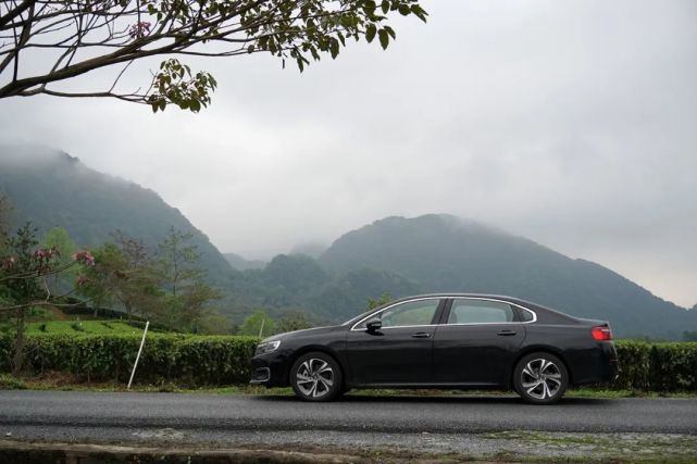 落入凡间 东风雪铁龙C6 2019款400THP旗舰型