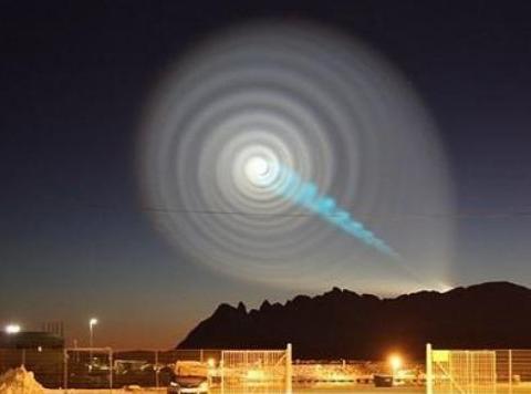 巨石被精准切成两半，科学家称不是人类干的，至今仍是...