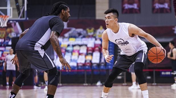 打回原形！遼寧男籃啟用梅奧，郭艾倫迎來最強幫手！