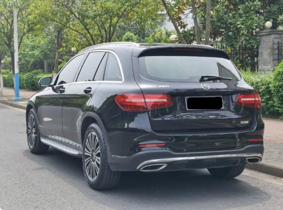 GLC260L图片,奔驰c260l图片c260 45万买奔驰glc260l自信和客户g63并排一顿饭后生意顺风顺水