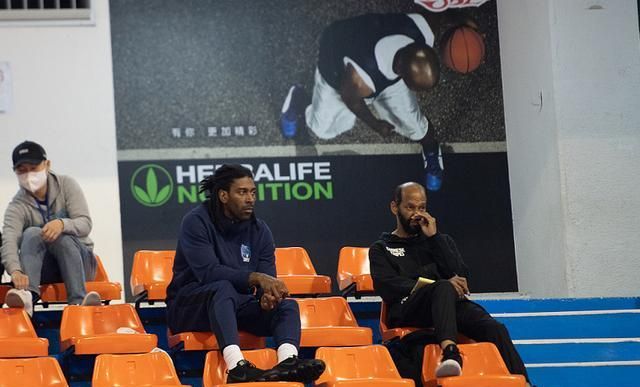 打回原形！遼寧男籃啟用梅奧，郭艾倫迎來最強幫手！