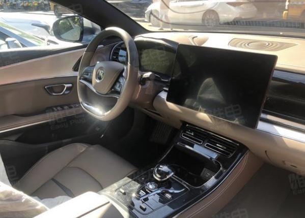 比亚迪汉DM正式亮相 百公里加速4.7秒