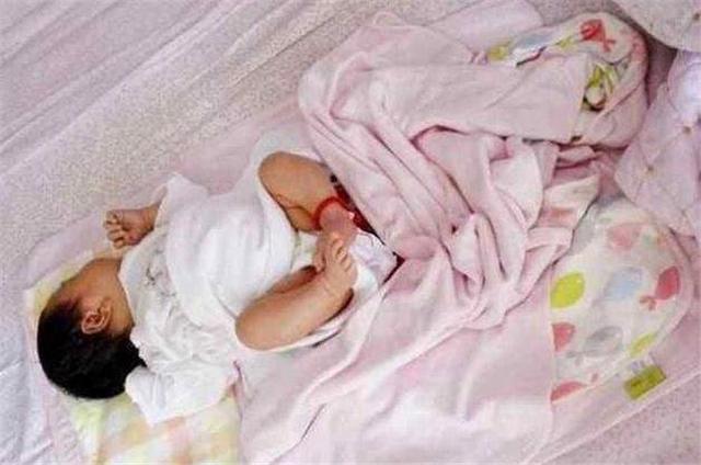 宝宝睡觉时出现这3种反应,说明大脑发育还不错,你家孩子有吗?