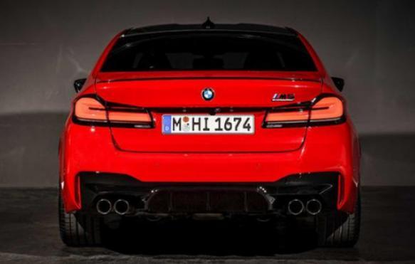 新款宝马M5相关信息曝光 搭载4.4T发动机 有望引入到国内