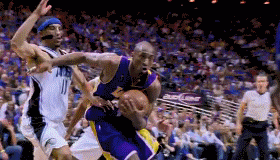 ç§æ¯çæ»ç©ºæå¤éå¤©ï¼çè¿äºå¾ä½ å°±ç¥éï¼ç©ºä¸­éªèº²é©¬åºç4äººå´å µ