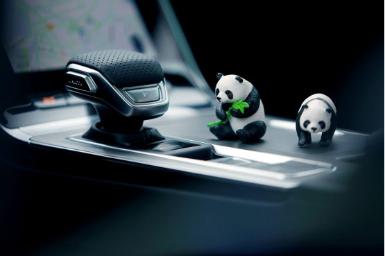 荣威RX5 PLUS驾临成都 实力演绎“新国潮”