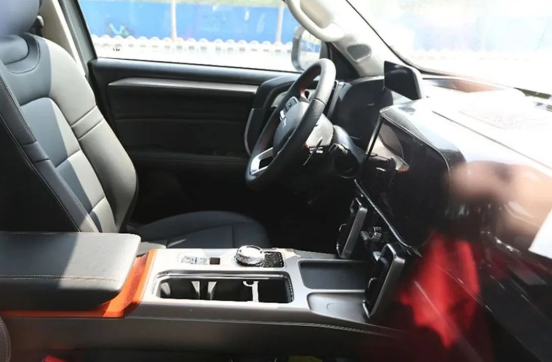 吉利ICON、长安UNI-T都这么拼,哈弗大狗靠什么C位出道?