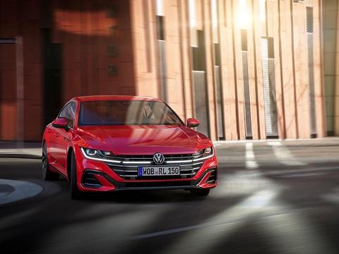 新款大众Arteon官图发布 采用全新贯穿式前大灯