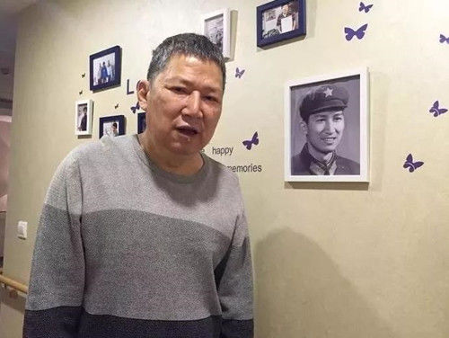 他娶大38歲美國老太，妻子去世繼承70億遺產，回國後每天捐出7萬