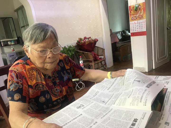 杭州“老青互助”养老：80岁奶奶领个年轻姑娘一