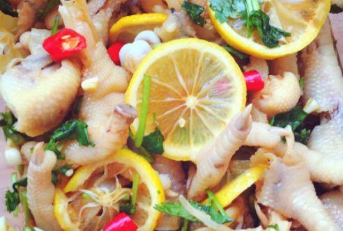 偶尔做给孩子吃的菜,口感好,孩子吃了长个子,妈妈吃了能美容