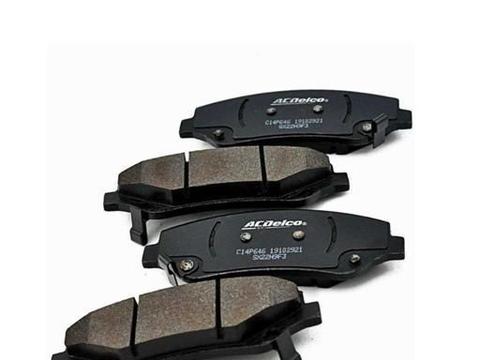 新装的刹车片异响，是不是没装好？