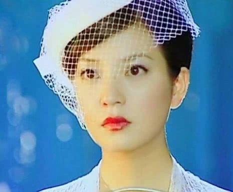 赵薇出道27年,小燕子火了,陆依萍火了,唯独最美的她被人遗忘!