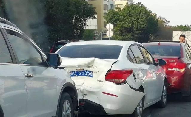 汽车买保险需注意，除了这几种，就是给保险公司送钱