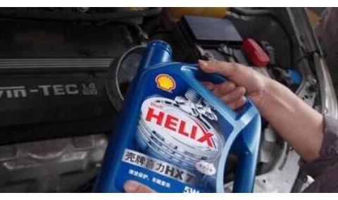 五千公里换一次机油是“扯淡”，维修工：这是在“毁车”