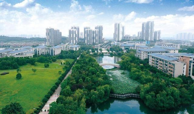 云南师范排名2020_2020年云南省高校排行榜,昆明理工超云南大学,但有很大