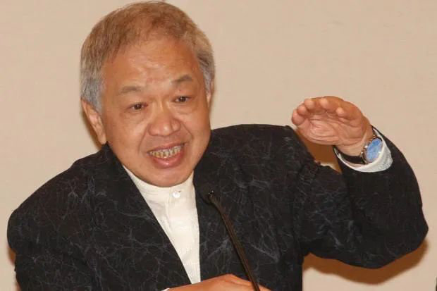 他是李嘉诚左膀右臂,靠一笔买卖净赚千亿,人称最强「打工皇帝」
