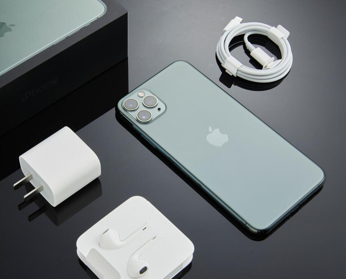 iphone能用的充电器 af13-ivmqpck3145062.jpg