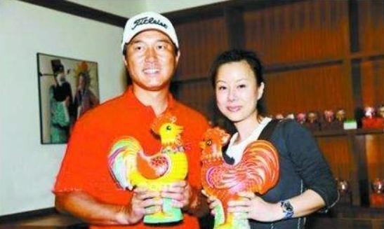 李俐出狱7年后终离婚,曾当庭指证她的满文军哭诉:都是媒体害的
