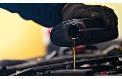 汽车保养有技巧，变速油箱多久换一次？超过这个里程数就要换了