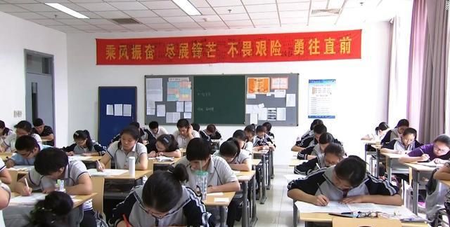 2020杭州中考英语真题及答案(word版)——完形填空