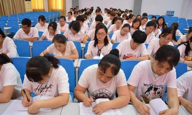 如果允许老师“有偿补课”,辅导班将面临大洗牌,家长能接受吗?