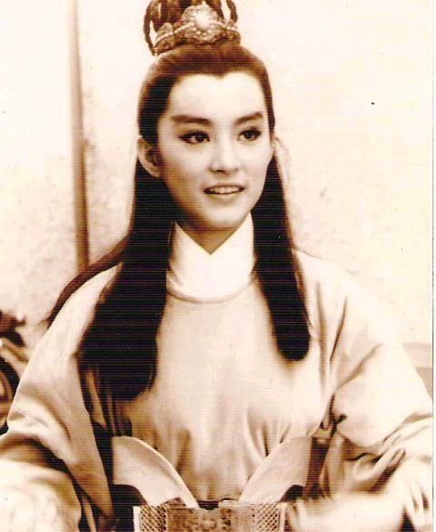 张艾嘉和林青霞演情侣,她因换角想罢演,李翰祥:我不要你觉得